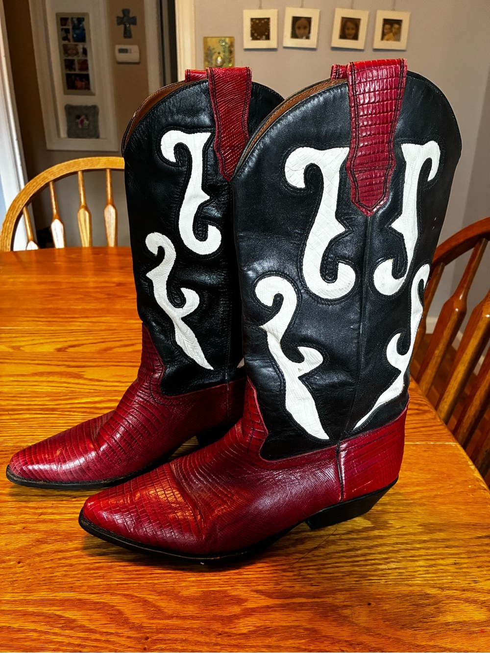 Leather Red & Black Western Cowboy Boots with White Stitching women’s 8.5
